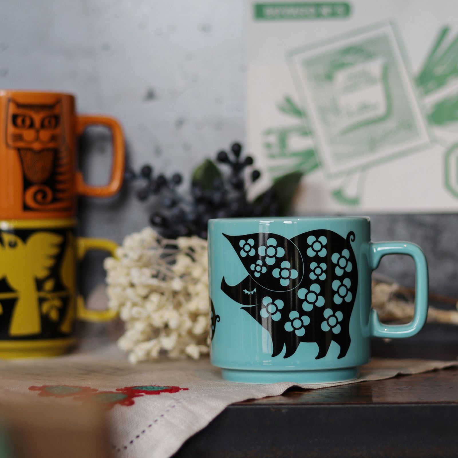 HORNSEA Mug "Piggie Family Teal" Magpie x HORNSEA