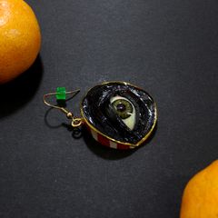 「目」ピアス（片耳） レッド×ブラックD