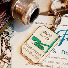 RHONE ALPES FOUNDATION フレンチキーホルダー