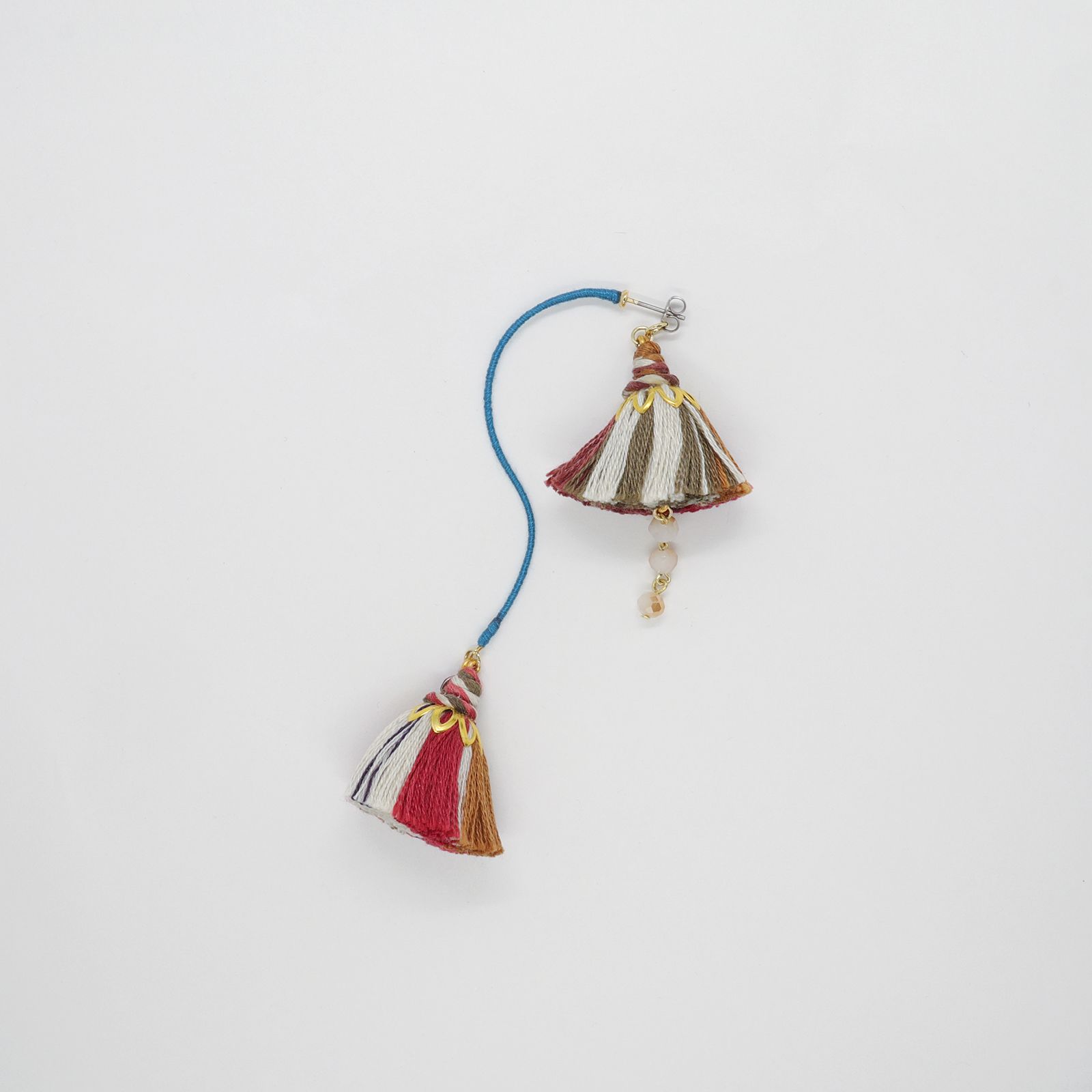 「Le conte de Pamellah つり鐘」ピアス