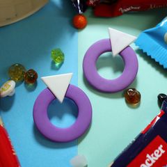 「70s サークルウィズトライアングル」 ラベンダー ピアス イギリス