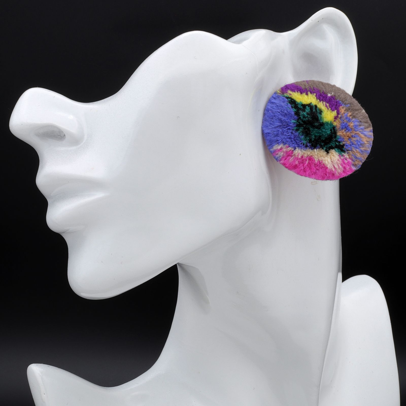 「TRIBO」ピアス