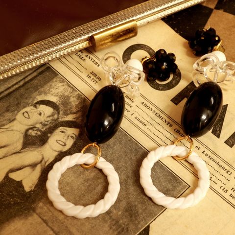 「クラスタークリップフラワーロープドーナツ」イヤリング フランス