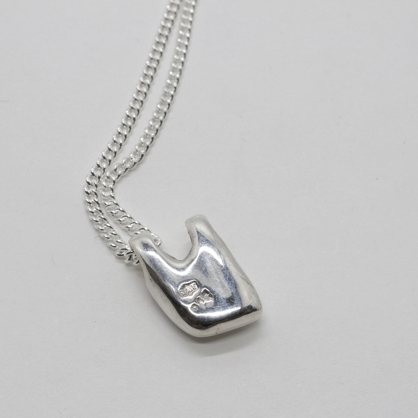 「Bag for Life Necklace」ネックレス