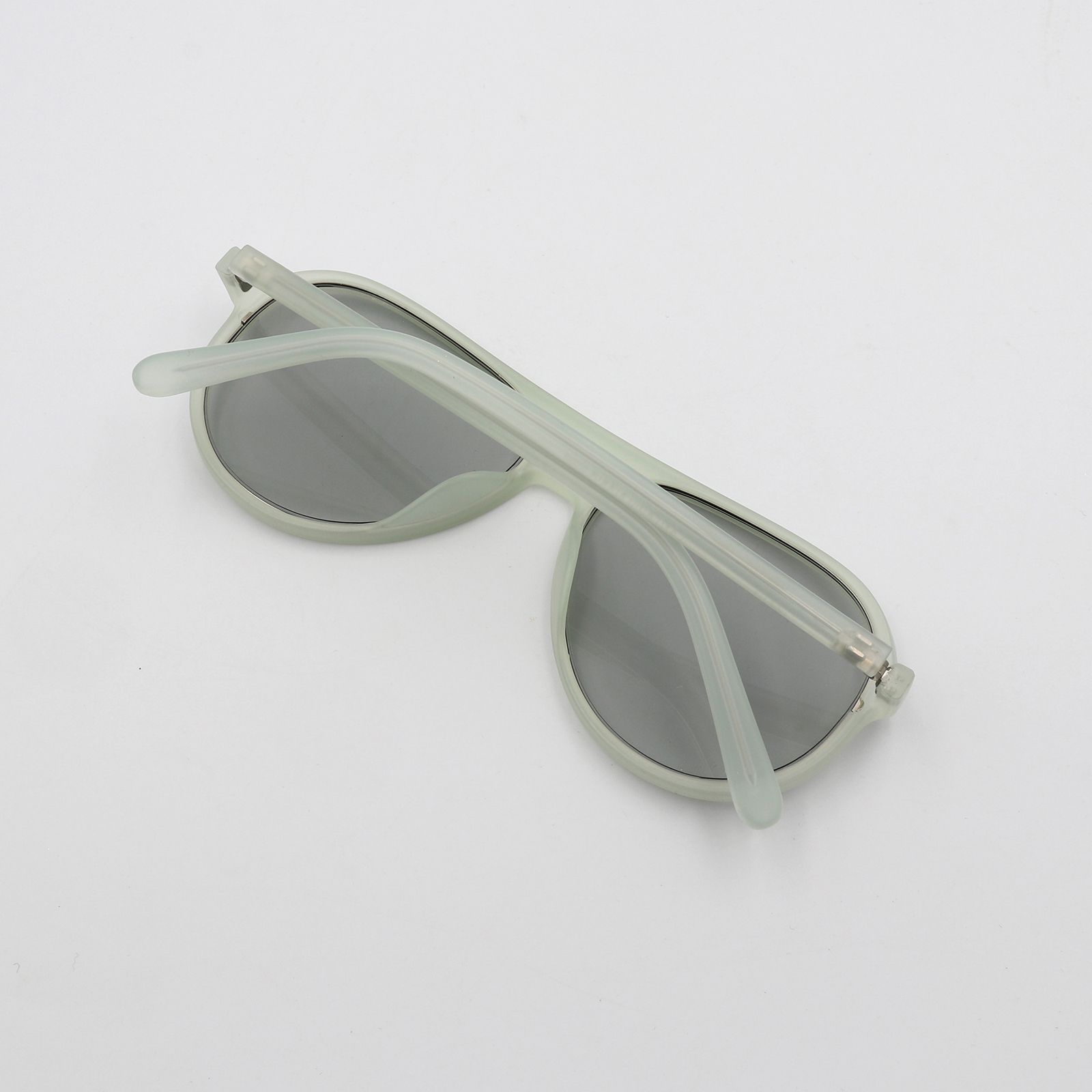 「Robyn」POLYFONIA STUDIO Session "Carole Baijings  Ciqi" Sunglasses Ice Green x Light Gray Lens