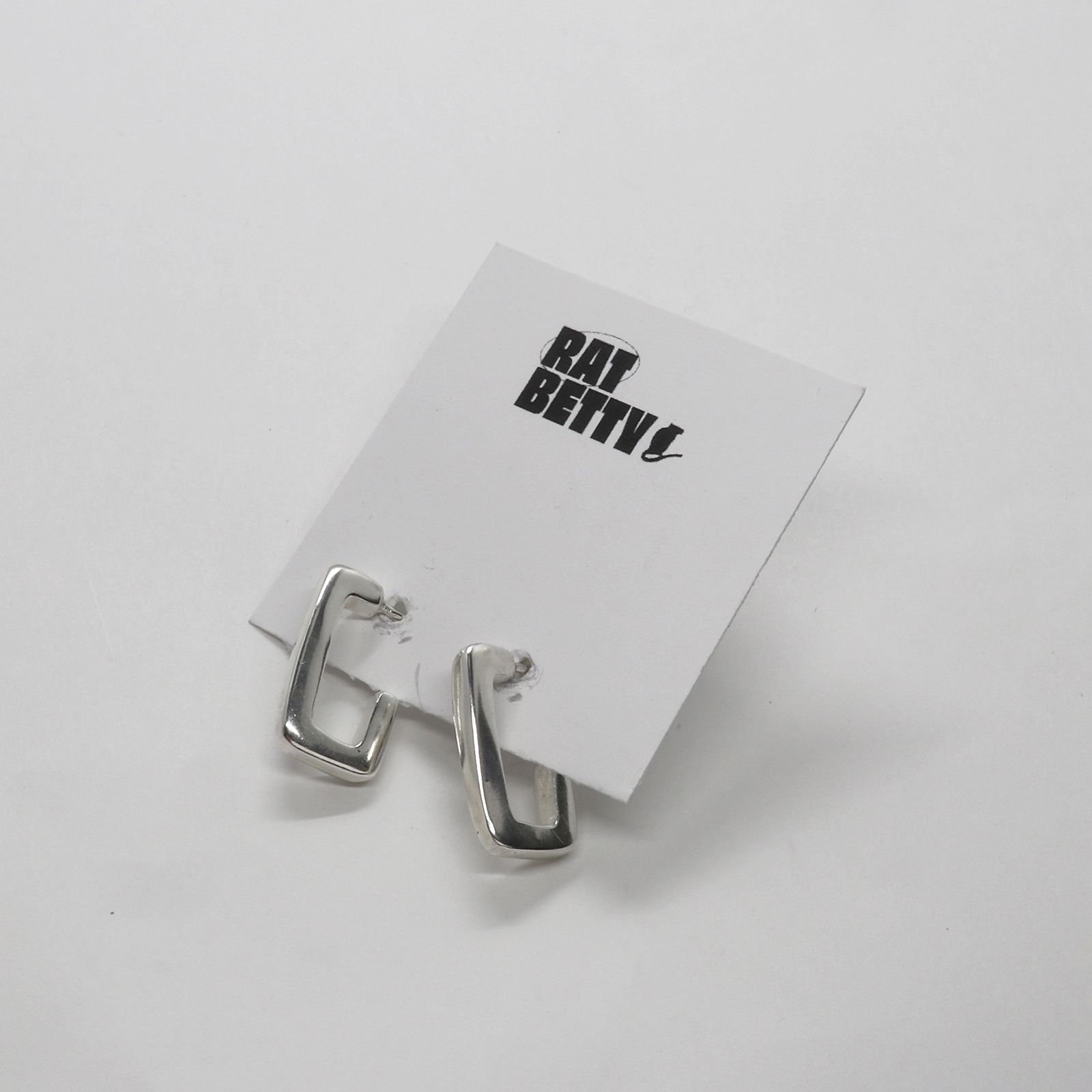 「Small Square Hoop Earring(silver)」ピアス