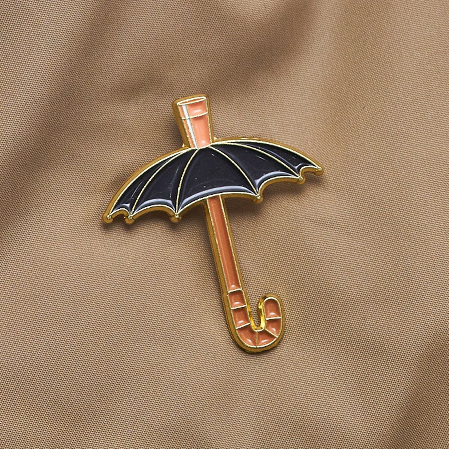 「Umbrella」ピンズ ルネ・マグリット