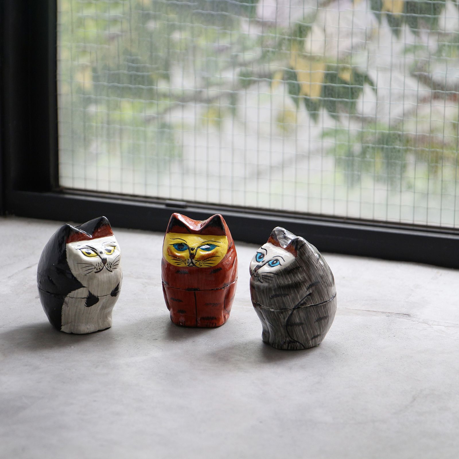「PAPIER MACHE STANDING CAT」GRAY