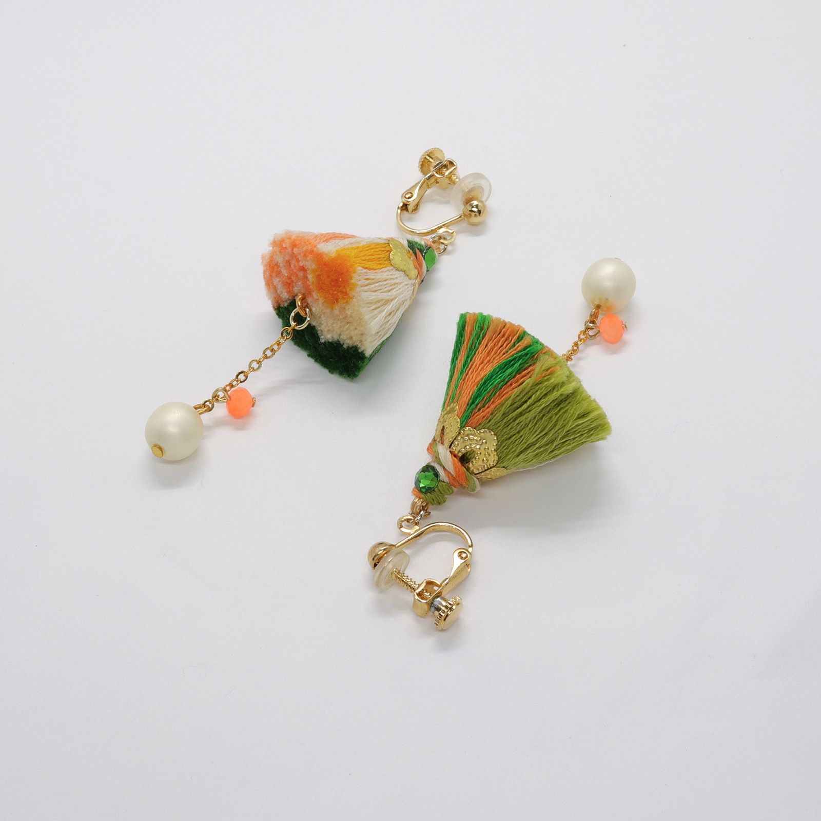 「Le conte de Pamellah シンメトリー」イヤリング