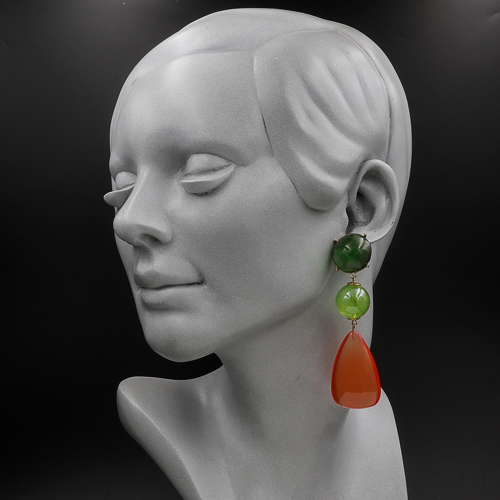 「トリプルシアードロップ」ピアス オレンジ