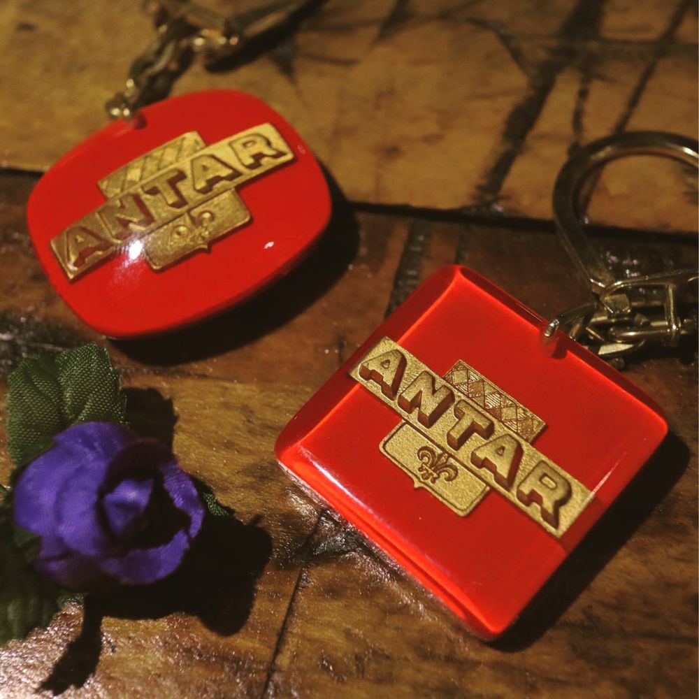 60's Bourbon keyholder "ANTAR"