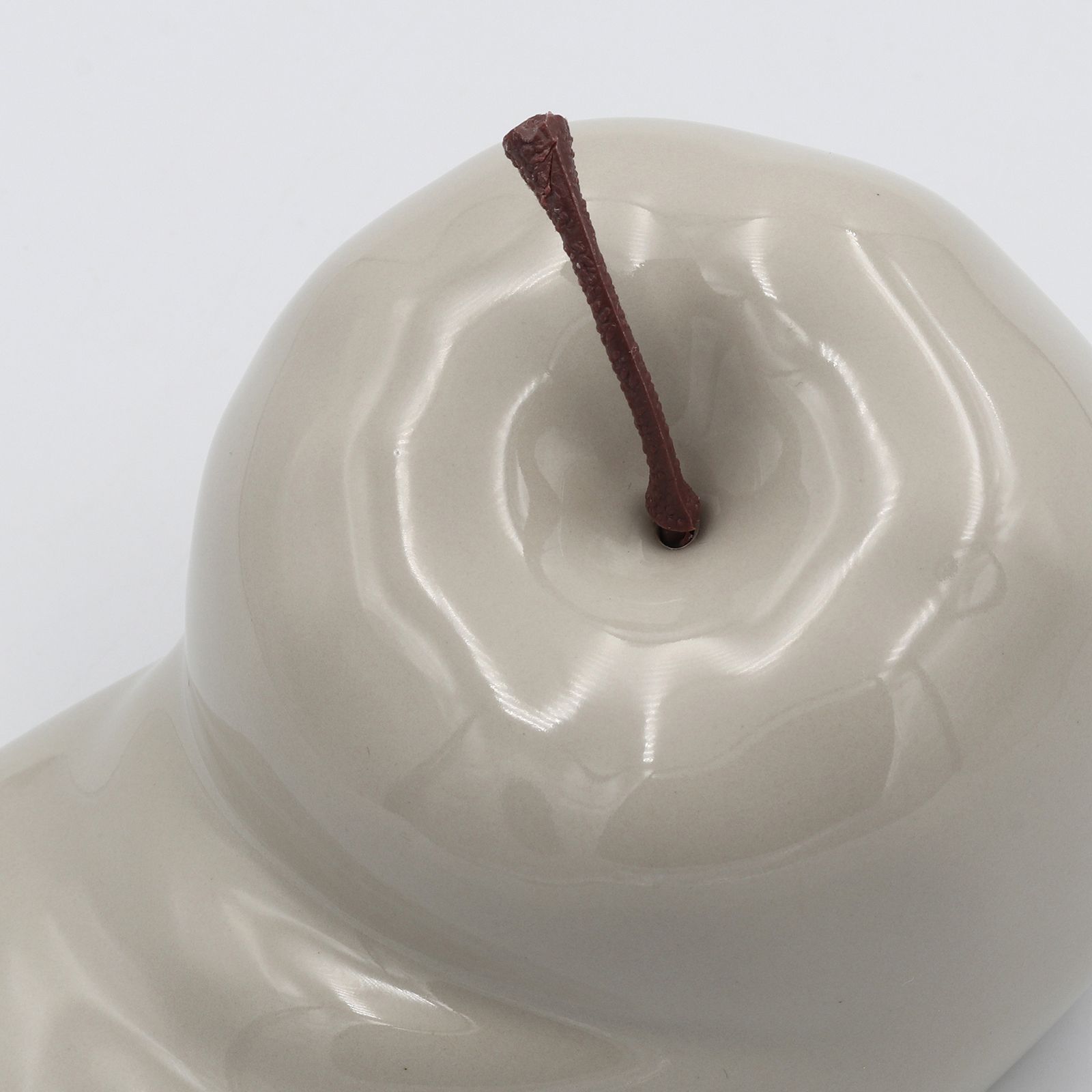 「ROBBEN MARBLY」溶けたリンゴのオブジェ