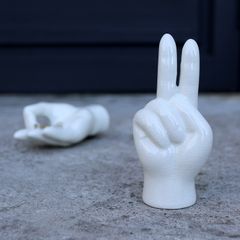 Porcelain Hand Objet “Peace”