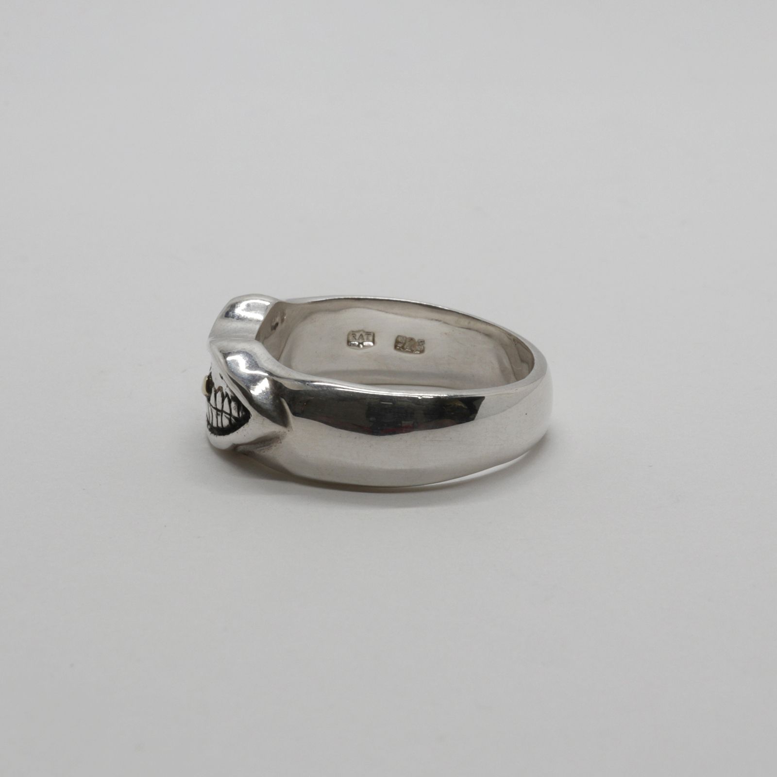 「The Golden Geezer Ring」リング