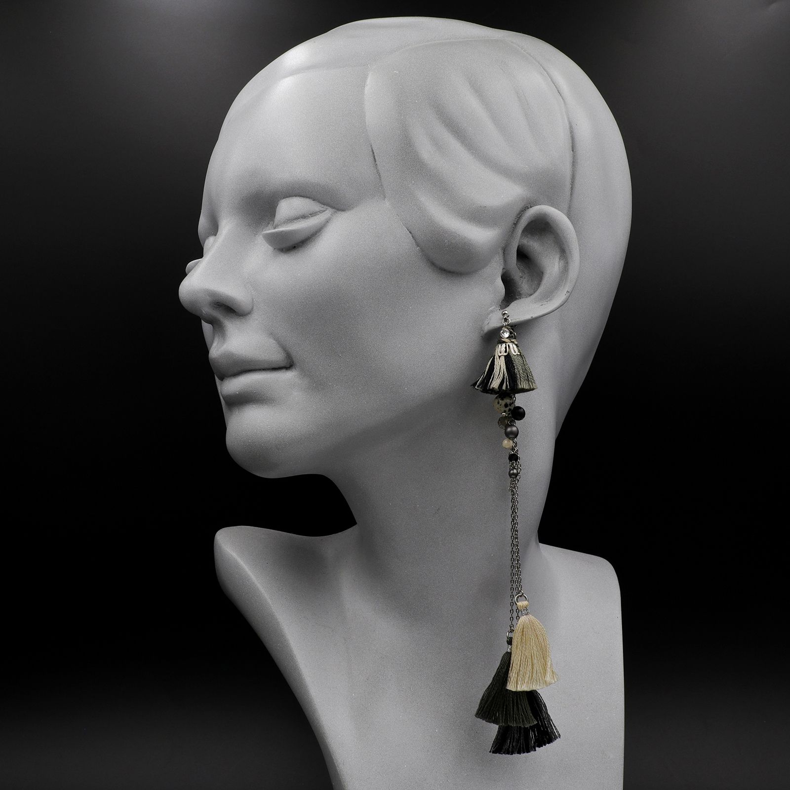 「Le conte de Pamellah ドレスL」ピアス