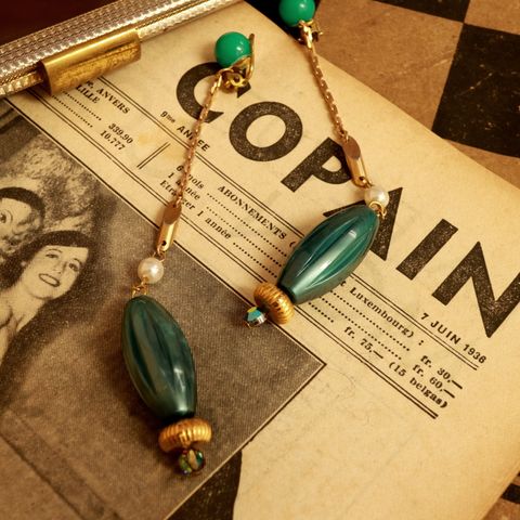 「ロングエメラルドバレル」イヤリング フランス