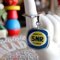 SNR ベアリング ブルボンキーホルダー