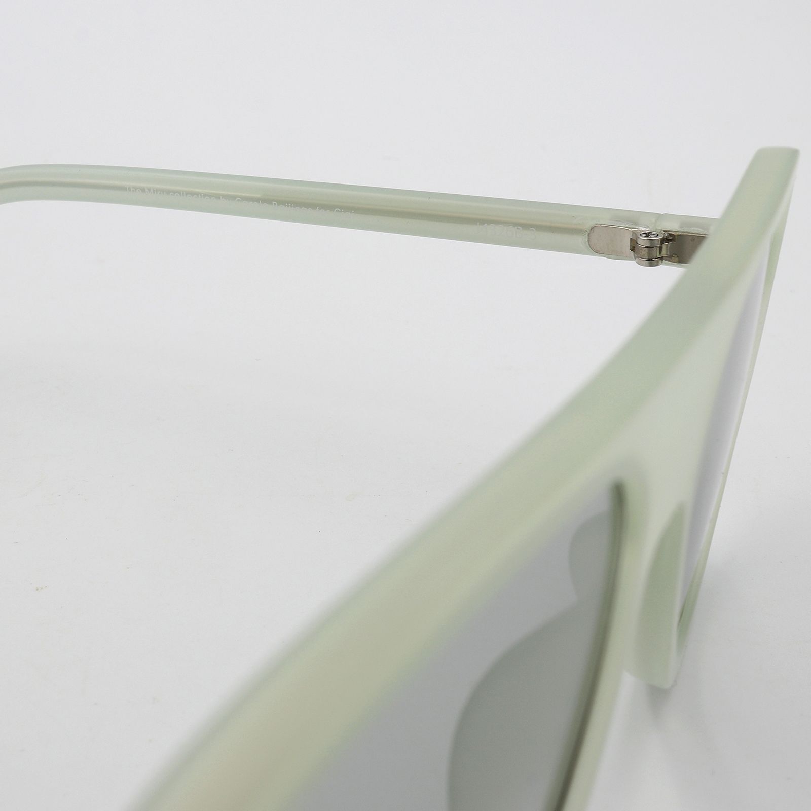 「Robyn」POLYFONIA STUDIO Session "Carole Baijings  Ciqi" Sunglasses Ice Green x Light Gray Lens