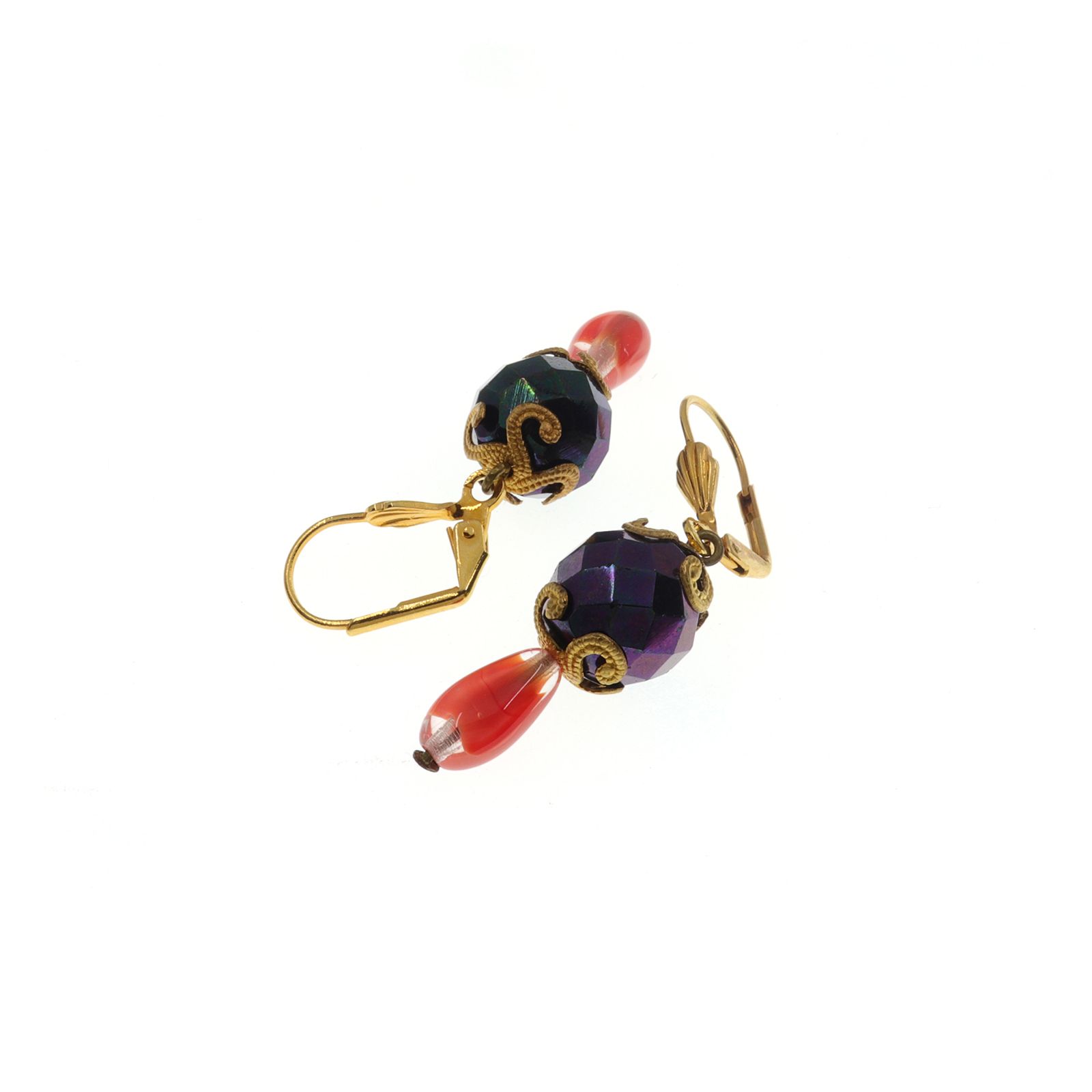「オーロラカットラウンド＆クリアドロップ」ピアス フランス