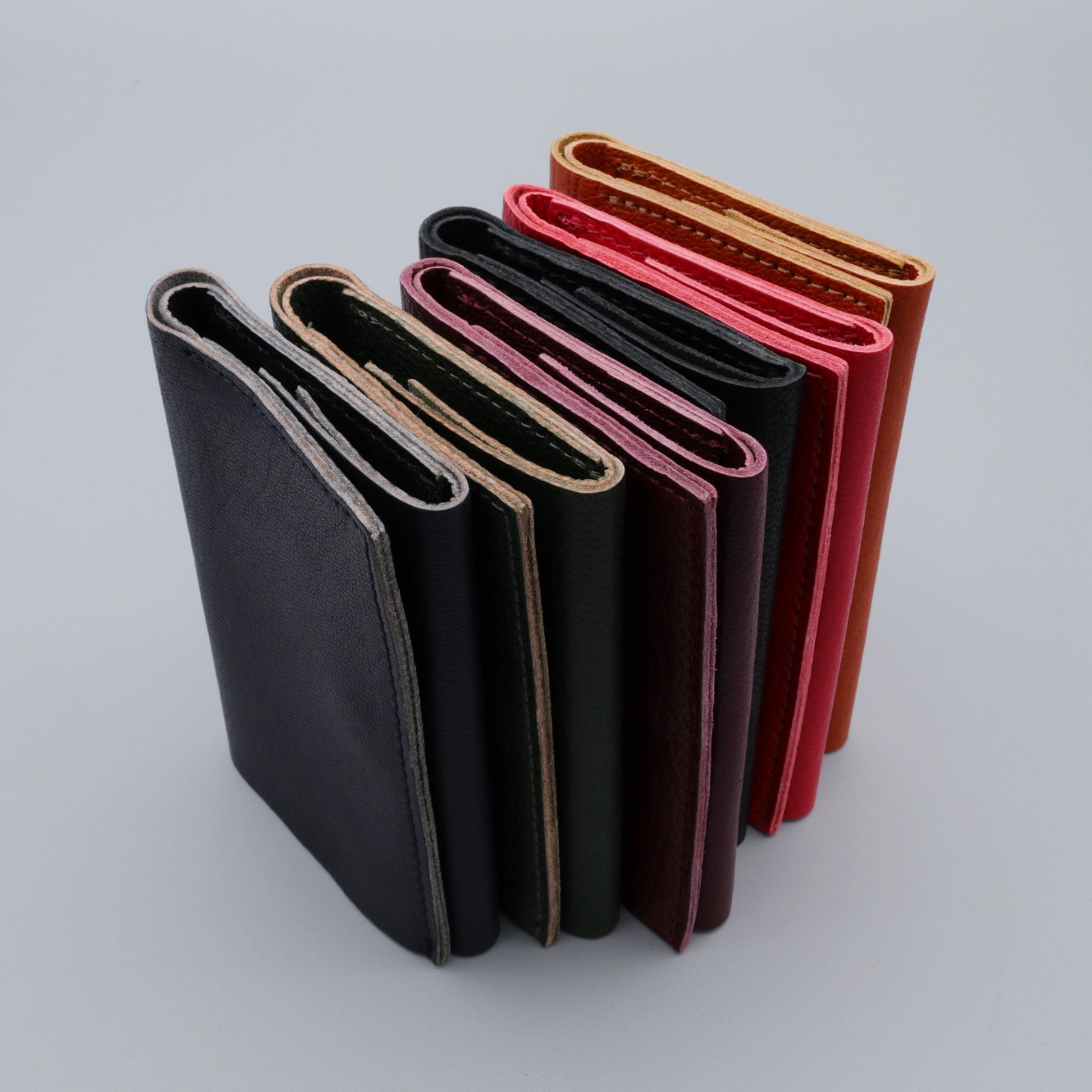「straccio goat II」ミニ財布 キャメル