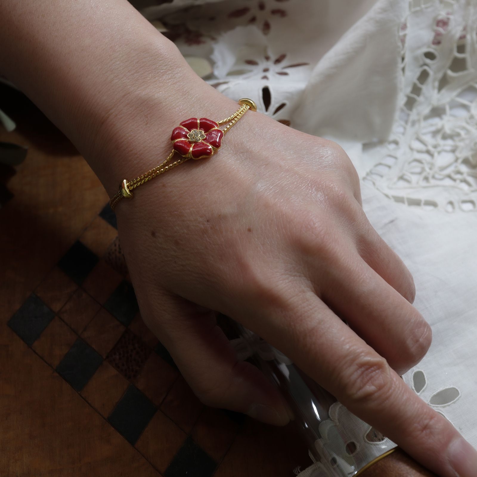 「エナメルフローラル red」ブレスレット ヨーロッパ Goldette デッドストック