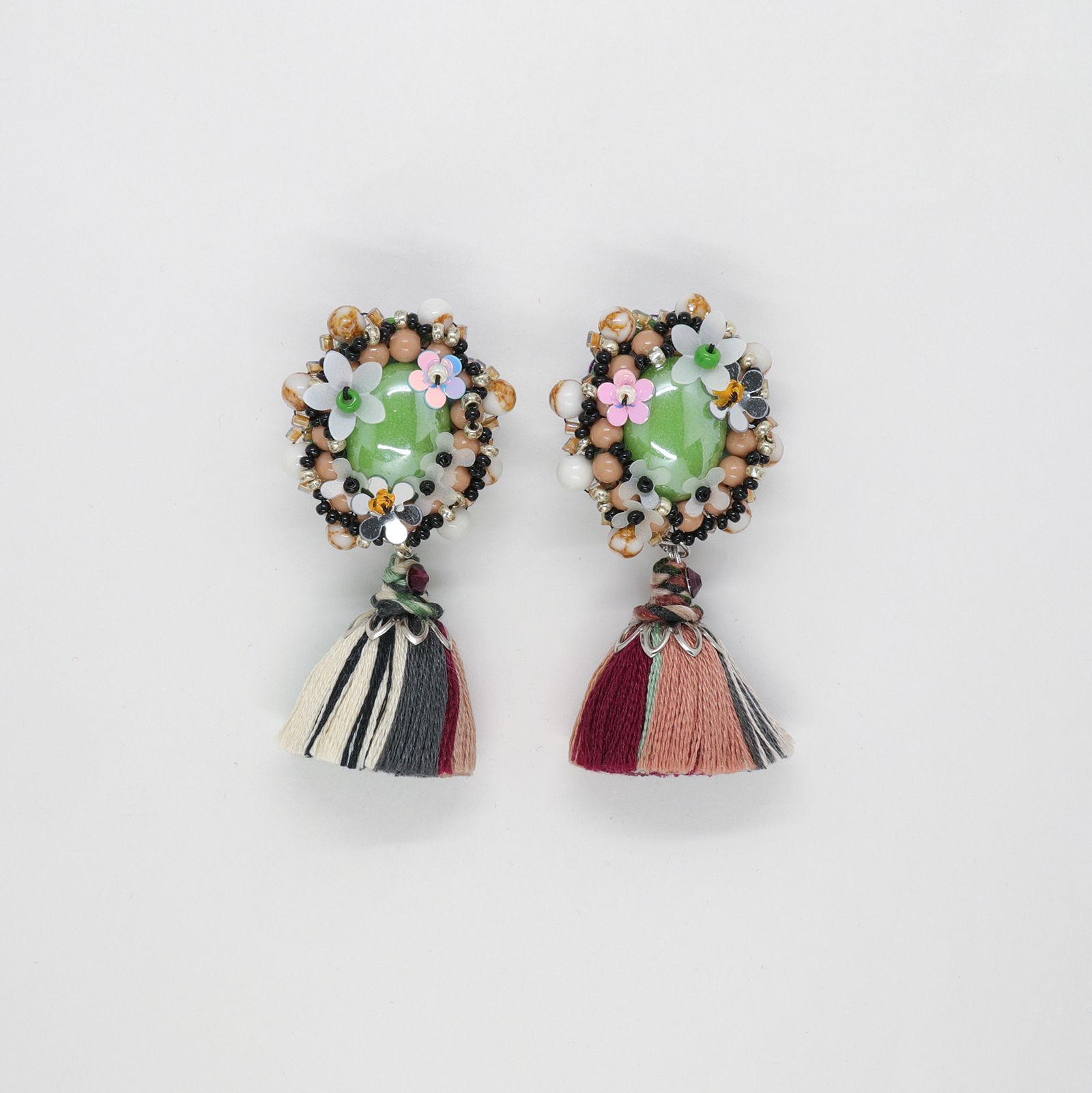 「Le conte de Pamellah Bijoux」イヤリング