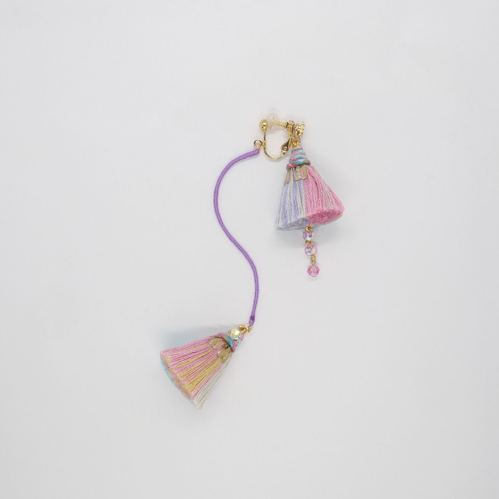 「Le conte de Pamellah つり鐘」イヤリング