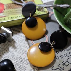 「スイングラウンドオンラウンド」イヤリング フランス