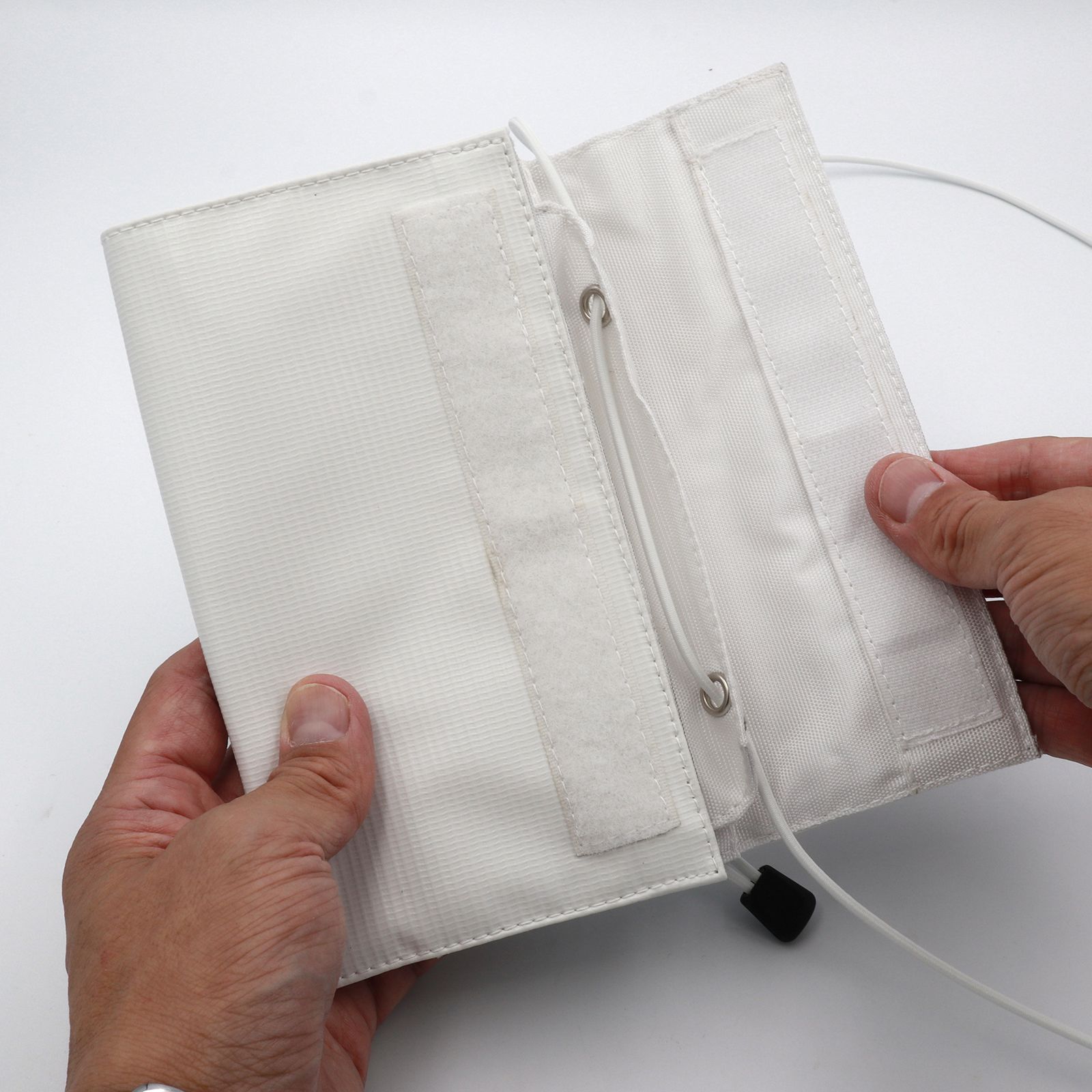 「FLY Long Wallet」ショルダーウォレットXL ホワイト