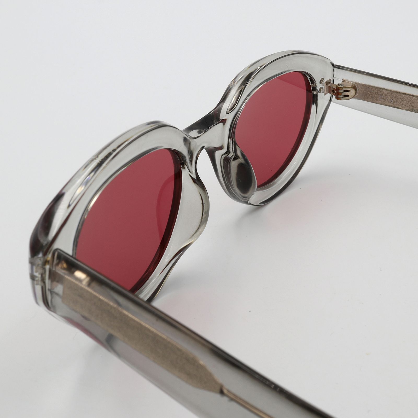 「Vanessa」Sunglasses Gray × Red Lens