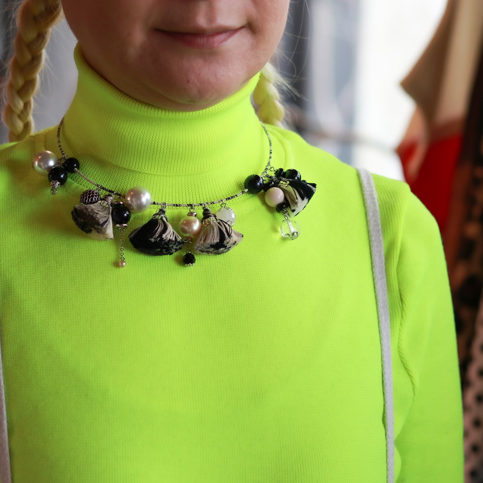 「Le conte de Pamellah」チョーカー