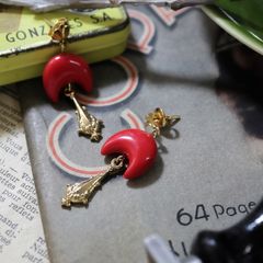 「クレセントバランス＆フルールドリス」ピアス フランス