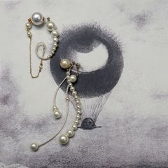 「Eye=Ballon 眼=気球」ピアス
