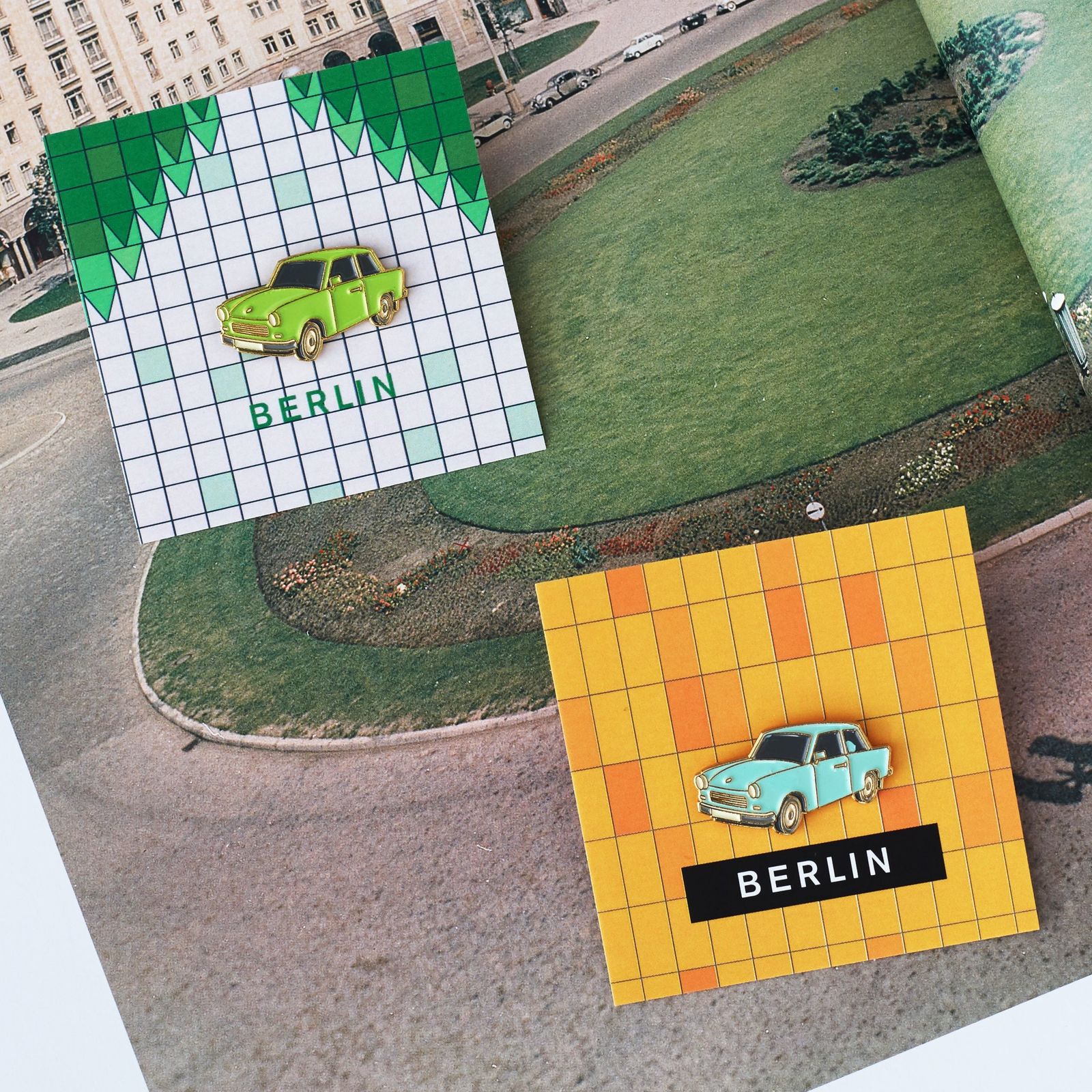 「Trabant Green」ピンズ ベルリンコレクション