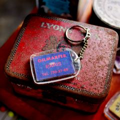 GILMARFER PARIS SARPAM GIVET フレンチキーホルダー