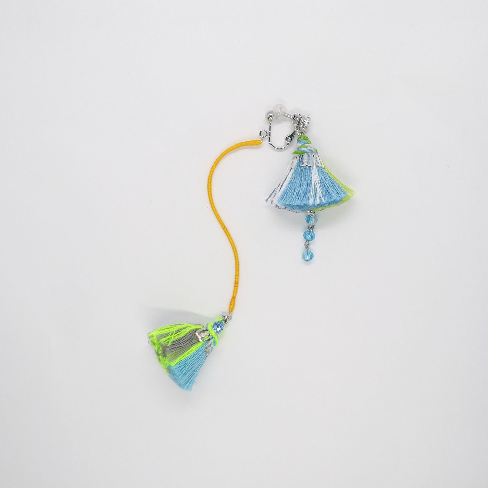 「Le conte de Pamellah つり鐘」イヤリング