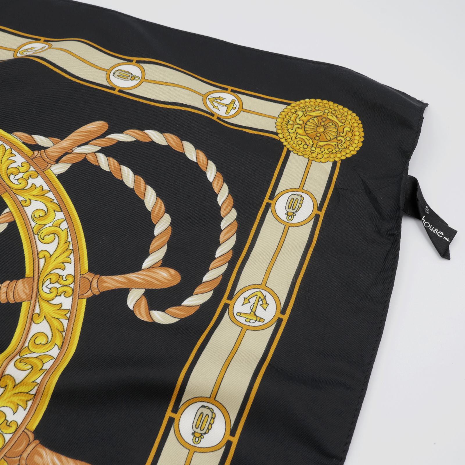 「ゴールデンヘルム」ヴィンテージスカーフ ヨーロッパ