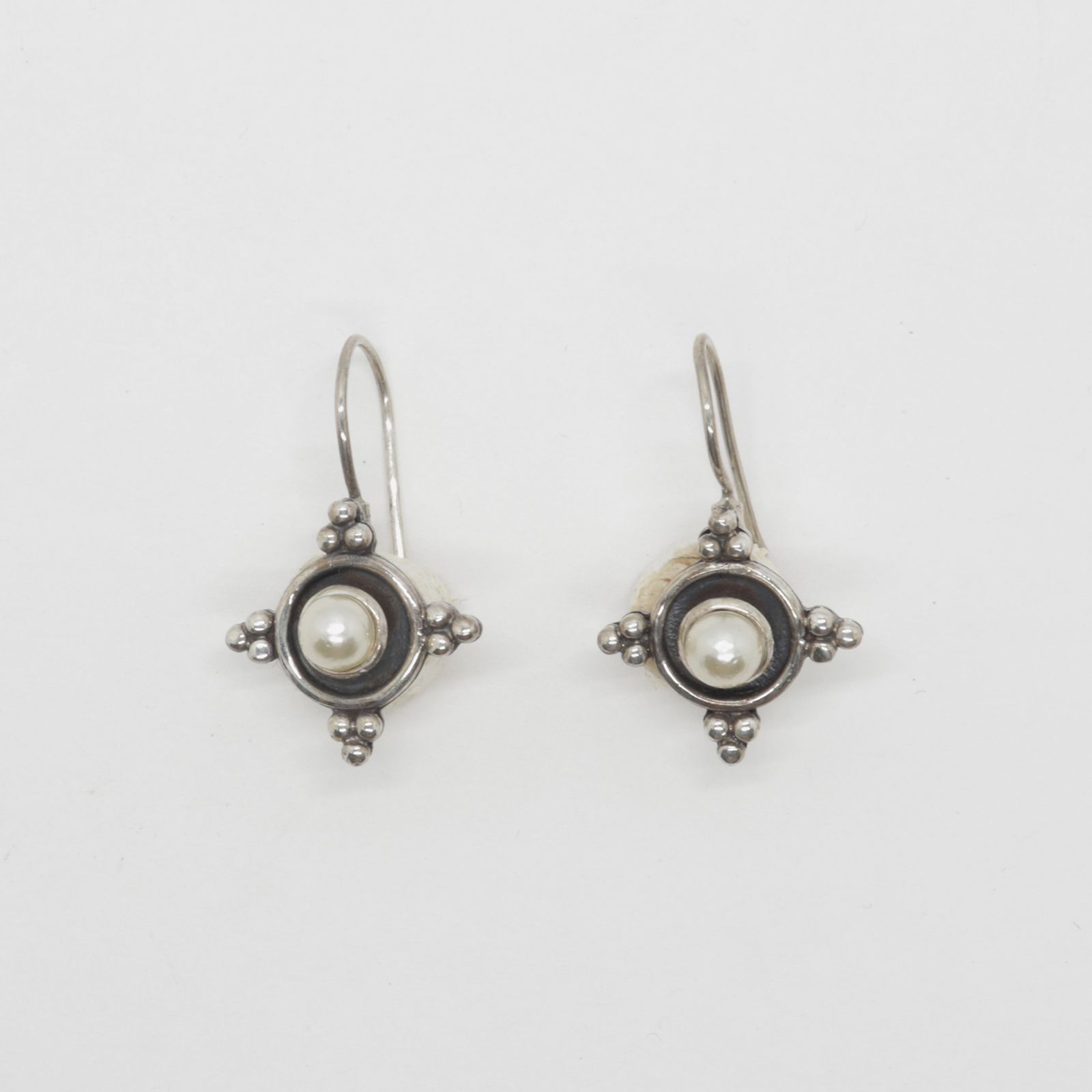 「パールオンボールクロス」ピアス ヨーロッパ silver925