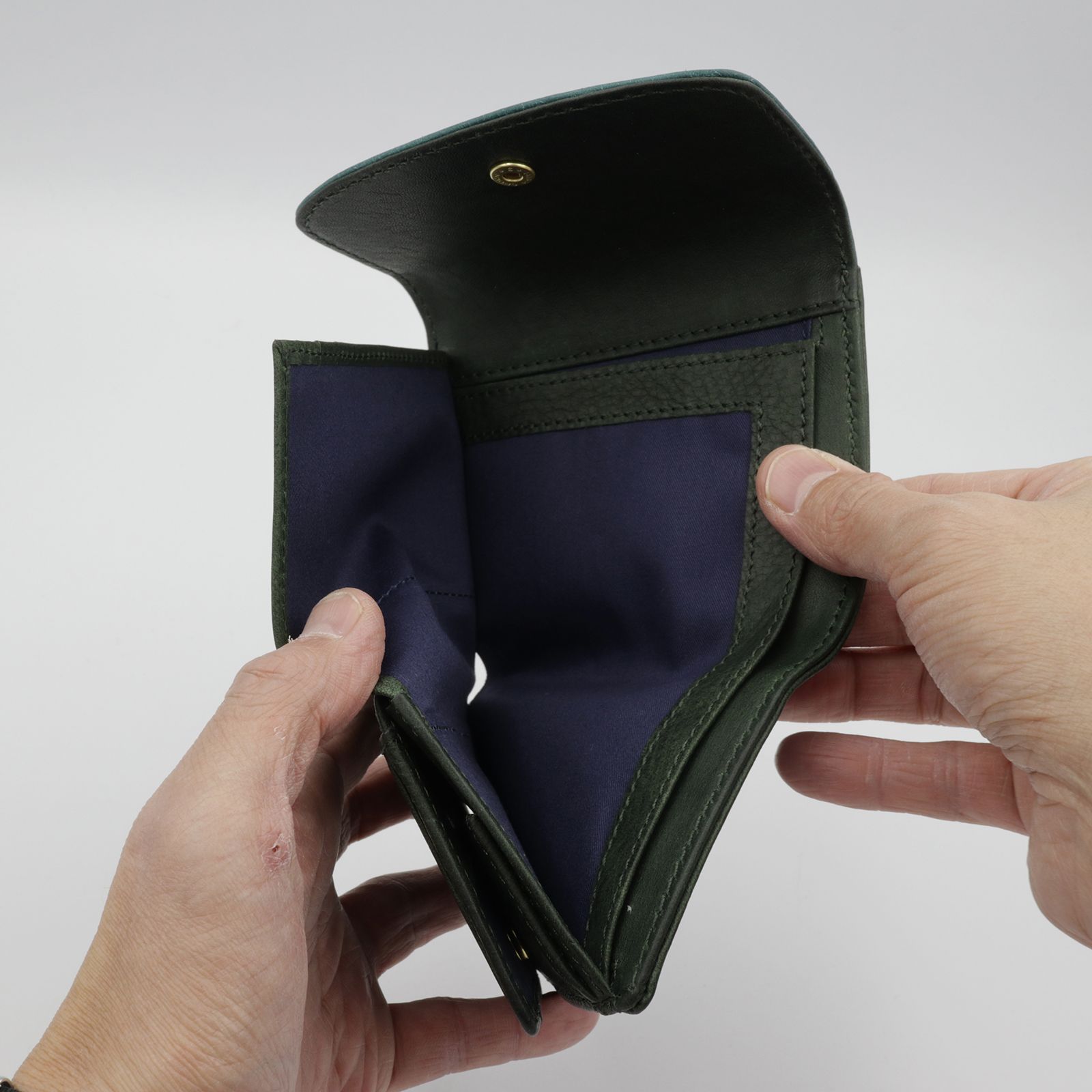 「PUFU」ミドル財布 グリーン