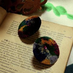 「TRIBO」ピアス