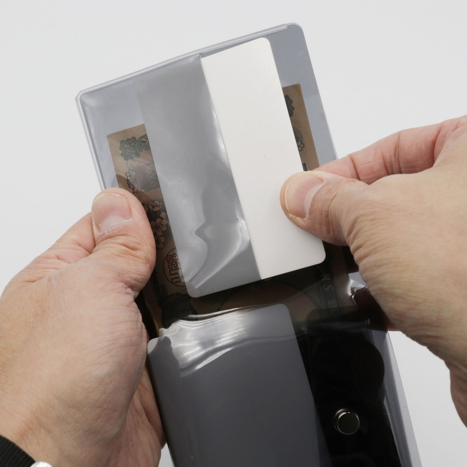 コンビニエンスウォレット（フラット）ブライトイエロー