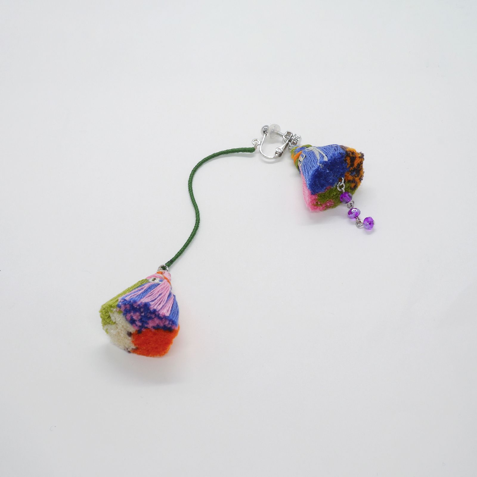 「Le conte de Pamellah つり鐘」イヤリング