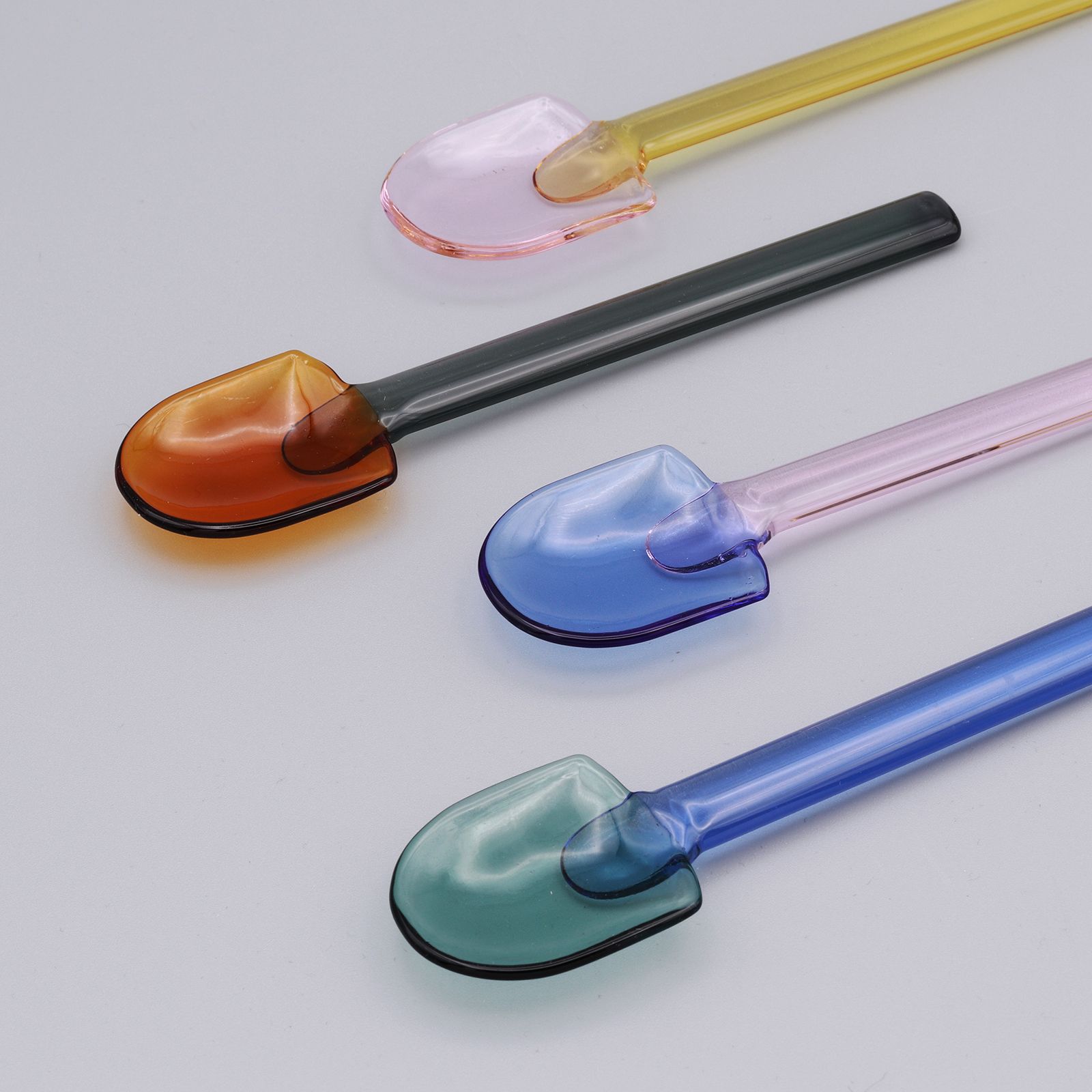 「SNOW SHOVEL」
