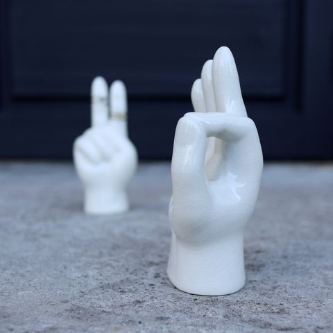 Porcelain Hand Objet “OK”