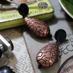 「クラックドカッパードロップ」ピアス フランス