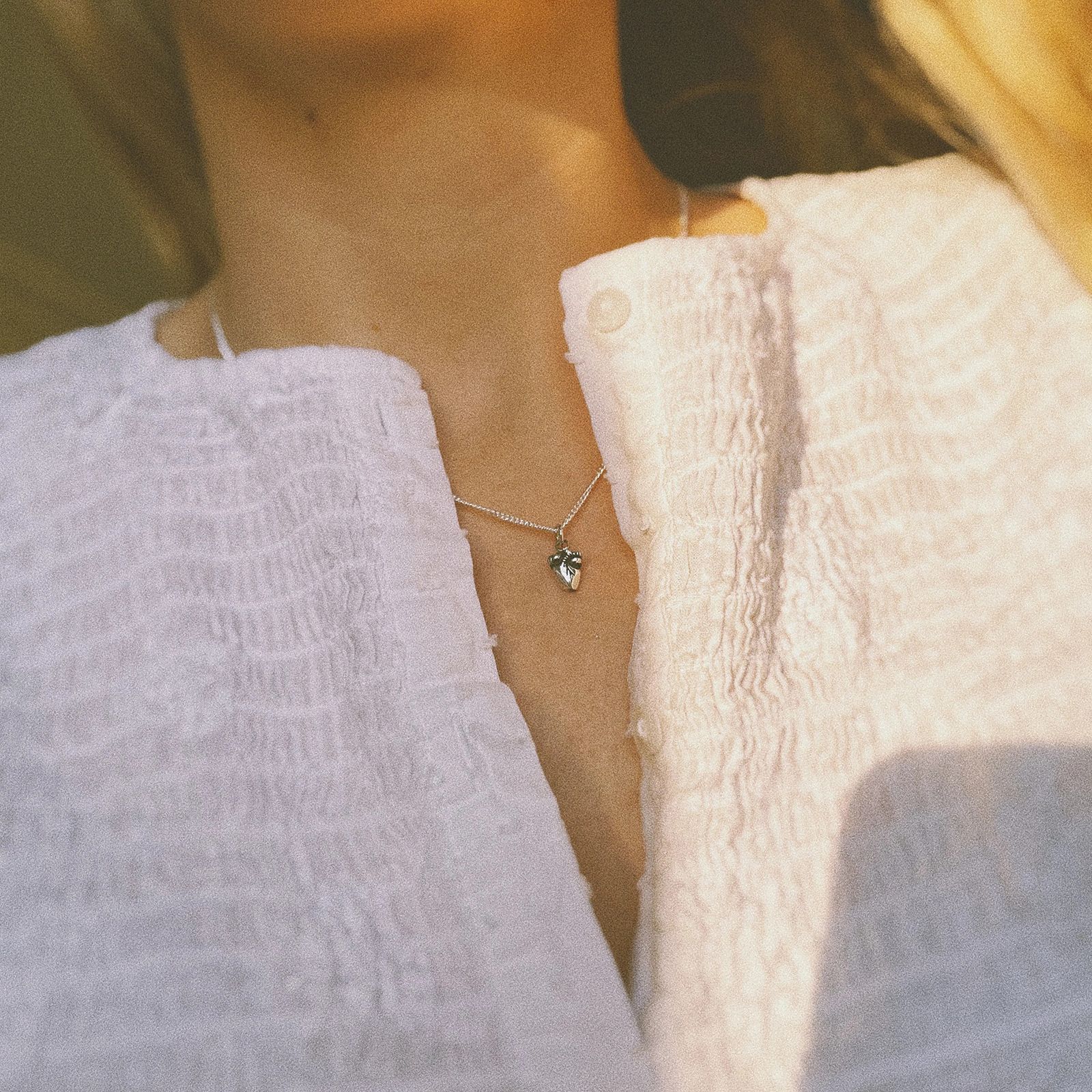 「Tiny Heart Necklace」ネックレス