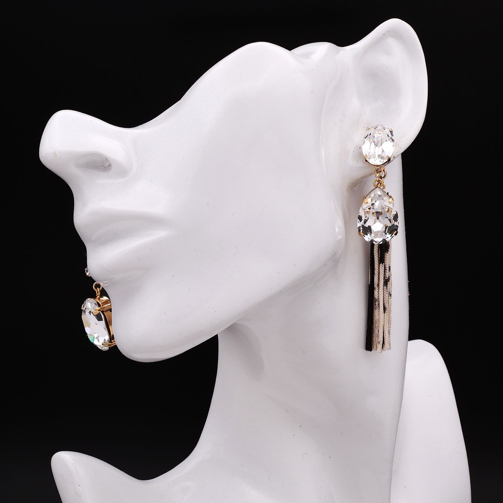 「swaro」ピアス