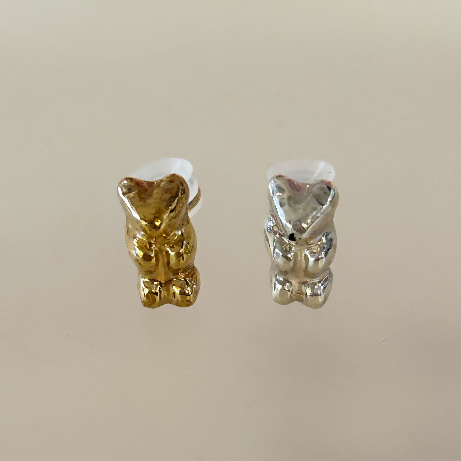 「BAER」ピアス ゴールド