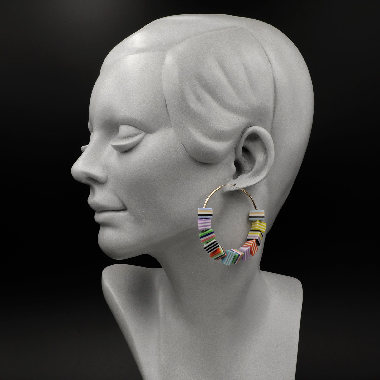 「クレイジートライアングルビッグフープ」ピアス