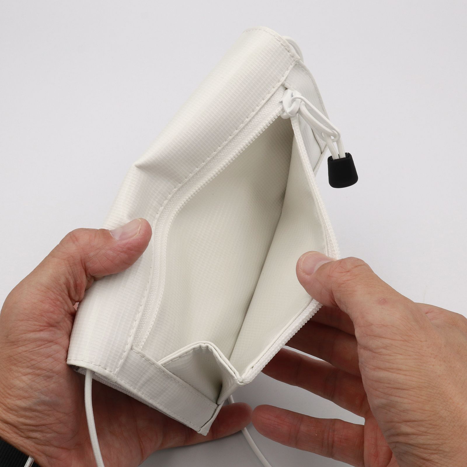 「FLY Long Wallet」ショルダーウォレットXL ホワイト